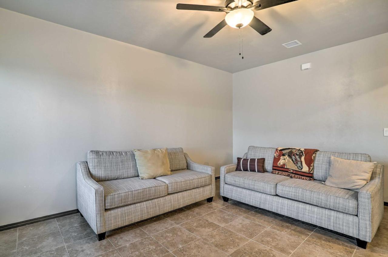 Spacious El Paso Apt, 6 Mi To Downtown! Apartment Exterior photo